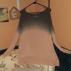 Cold shoulder thin long tee!!Large